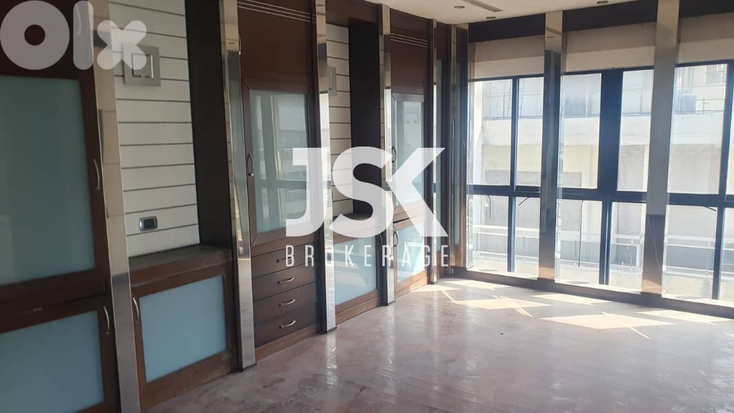 L13304-90 SQM Office for Rent In Verdun, Ras Beirut 0