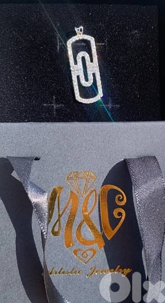 Diamond pendant bulgari style. 1