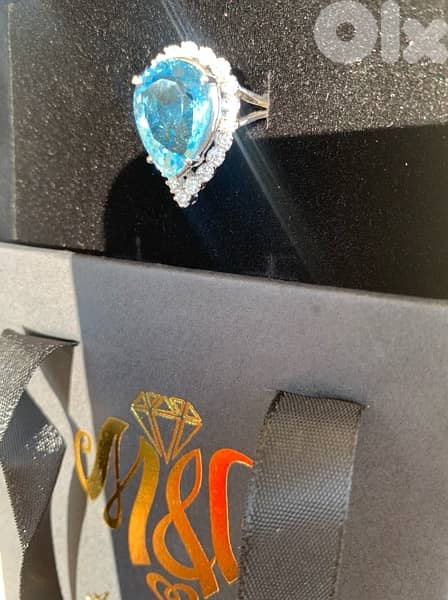 Natural diamond & topaz ring 2