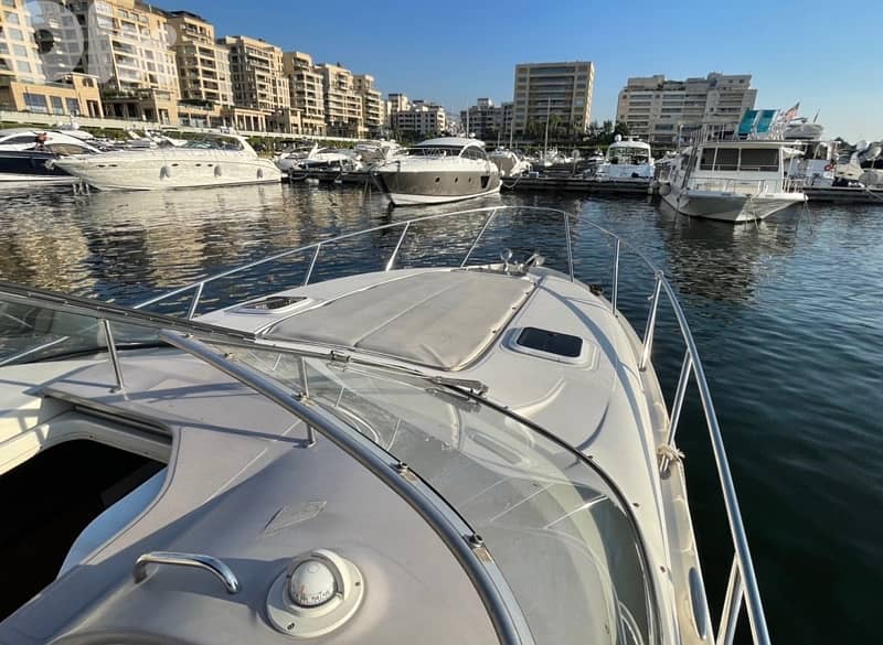 Boat Regal Super Clean 3