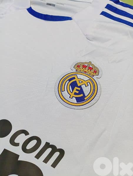 Real Madrid Benzema Retro Football Shirt & Short(Made in Thailand) 3