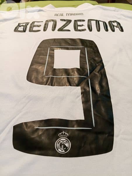 Real Madrid Benzema Retro Football Shirt & Short(Made in Thailand) 2
