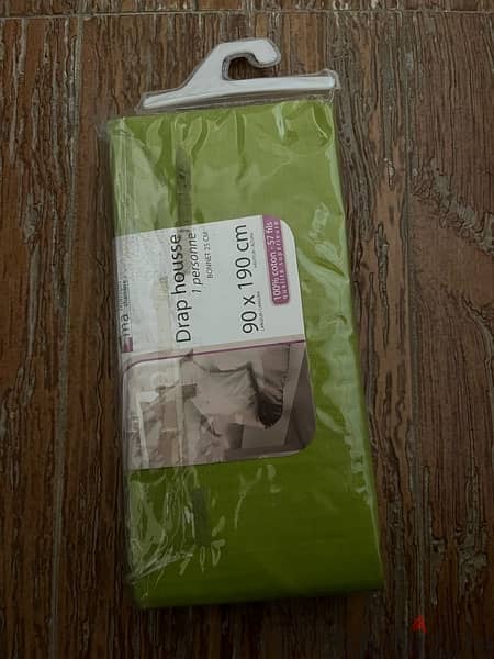 bedroom sheets - green 0