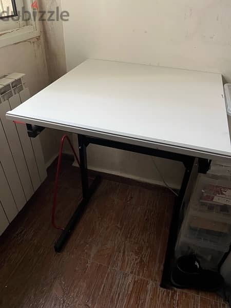 drawing table for left and right hand 1