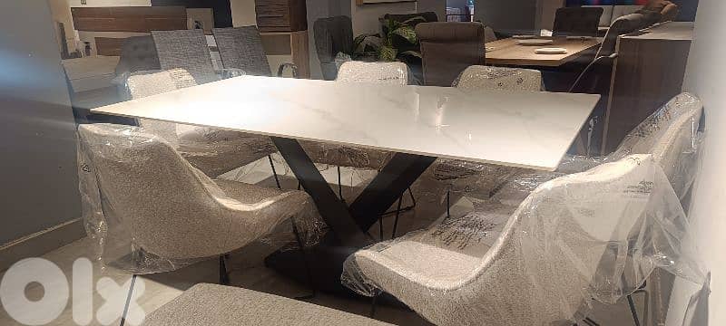 طاولة سفرة + 6 كراسي 0