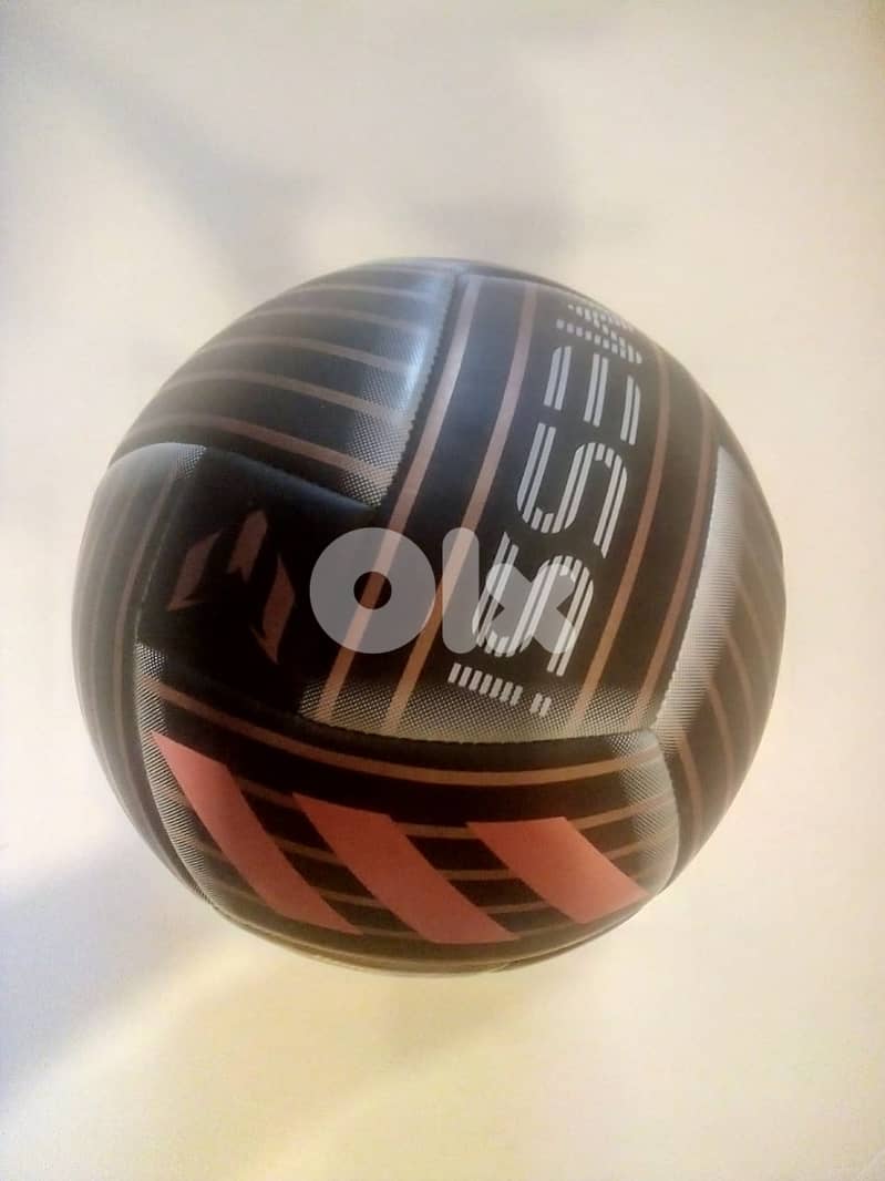 Adidas Messi football 1