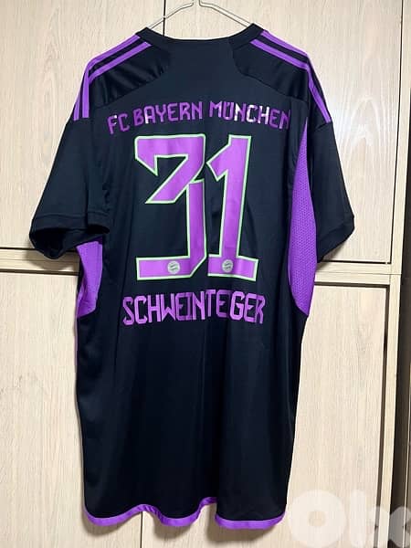 Bayern Munich schweinsteiger 31 Special edition adidas jersey for 10 $ 3