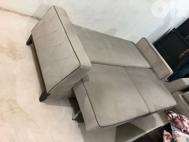 أوضة قعدة شغل Sleep Comfort 5