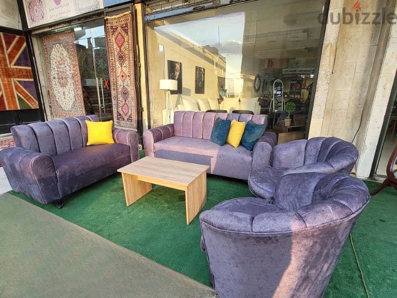 Salon + Free Center Table 1