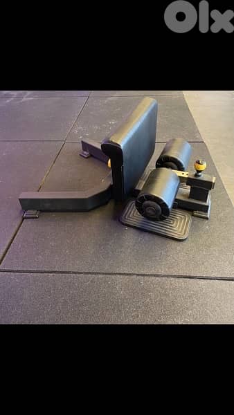 sissi squat heavy duty best quality we have also all sports equipment 2