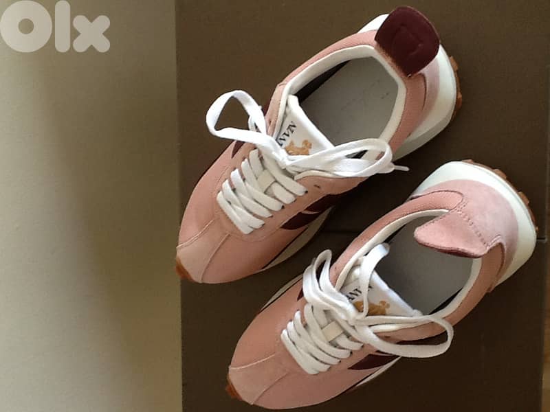 Lanvin Bumper Low-Top Sneakers 7