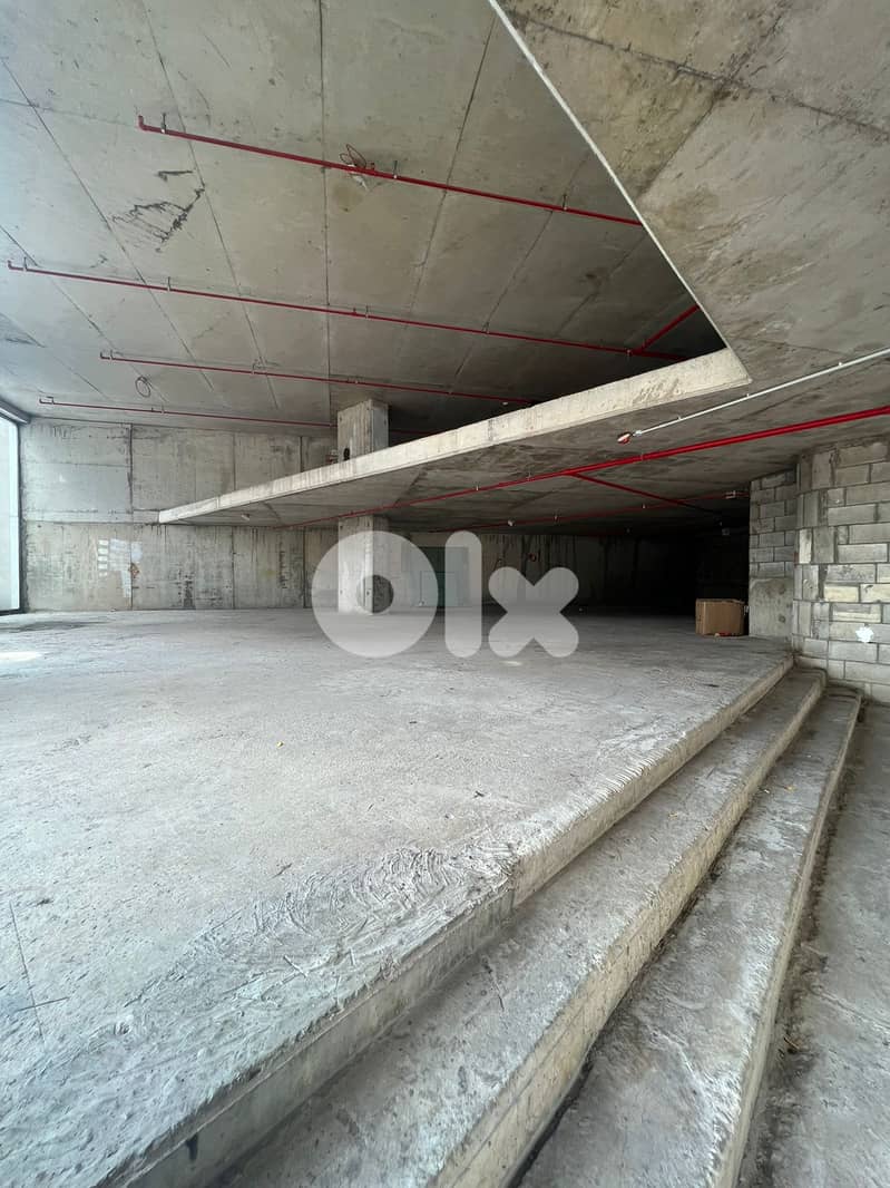 Spacious Store/Showroom For Rent In Achrafieh 0