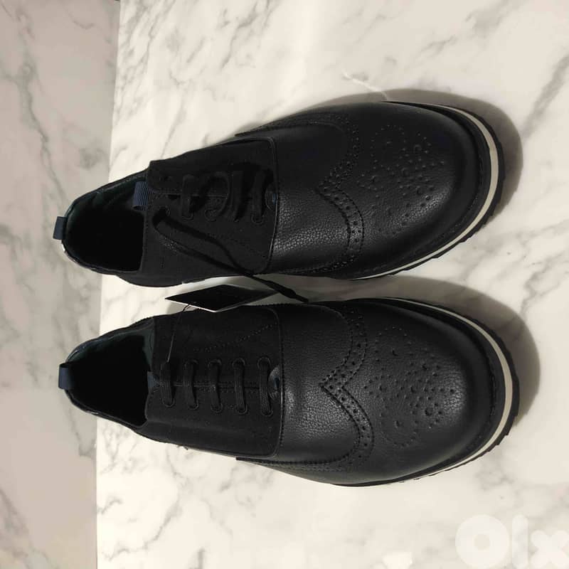ZARA English Cut Style Black 1
