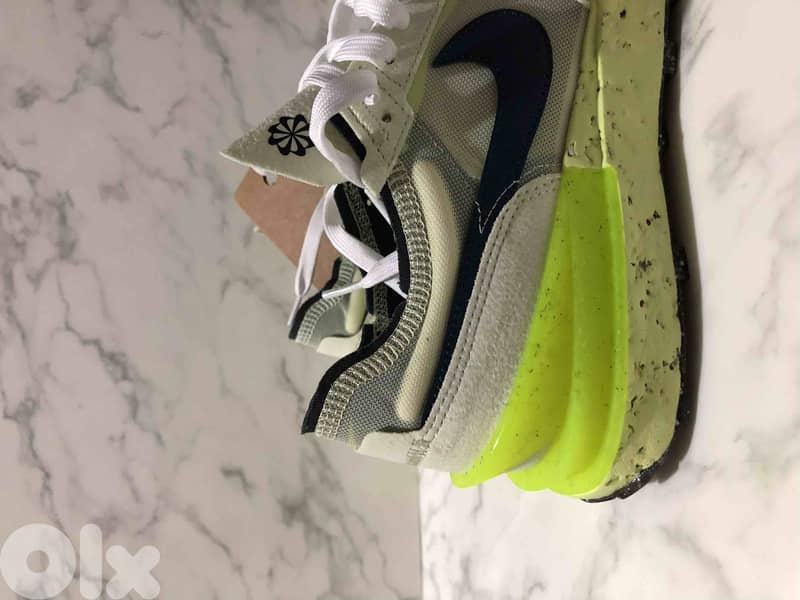 NIKE Neon Green 4
