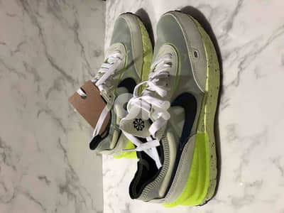 NIKE Neon Green
