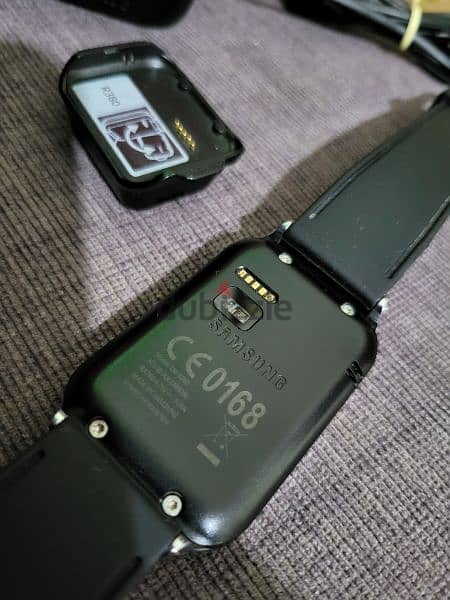 (100$)Samsung gear 2 original from Germany  used in mint condition 9