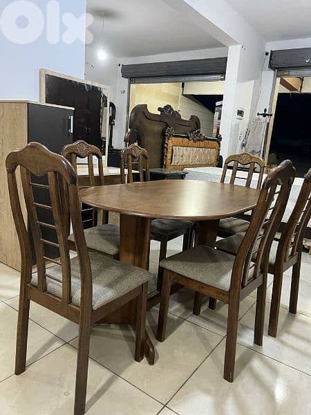 طاولة سفرة ماليزية ست كراسي 0