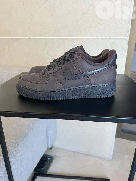 Nike Airforce like new unisex price 70$ wtsp 03 437363 0