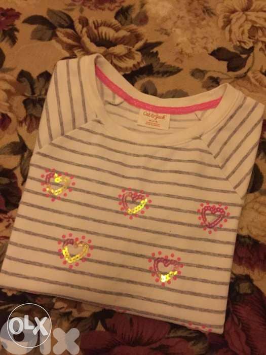 long sleeve T-shirt size 7-8 years old 1