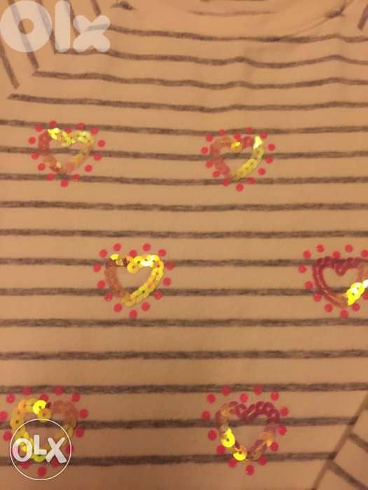 long sleeve T-shirt size 7-8 years old 3