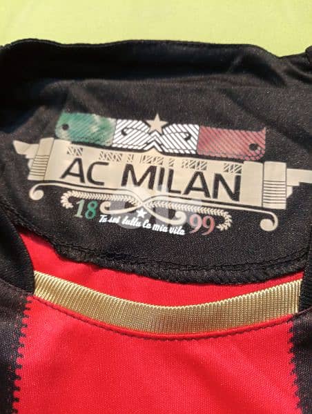 AC Milan Robinho Retro Football Shirt (Made in Thailand) 2