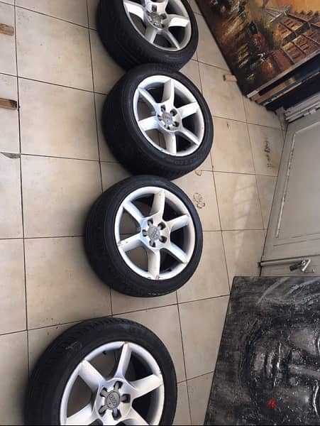 original rim 17" & tires 265/60/18 0