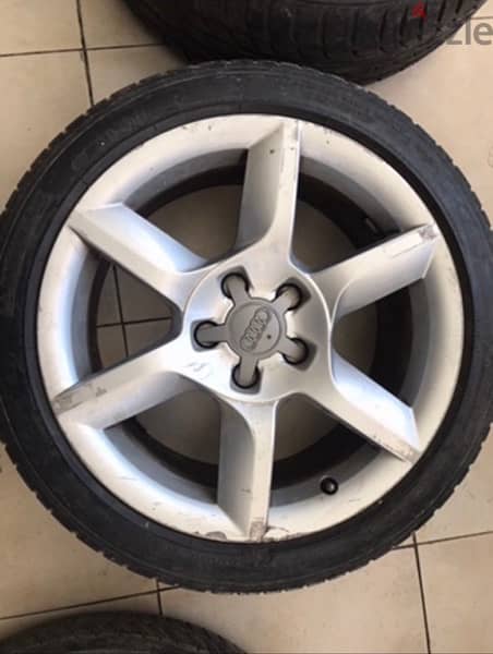 original rim 17" & tires 265/60/18 3