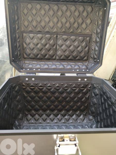 aluminum universal top box for motorcycles 5
