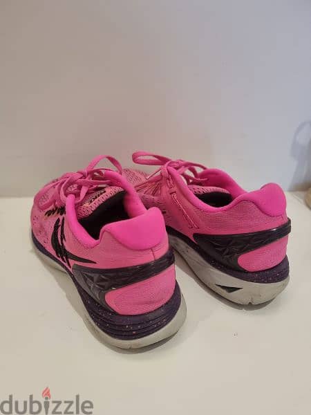 nike running shoes 1