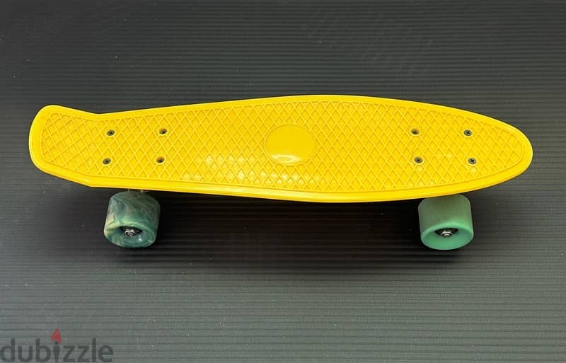 Skateboard brand new 9