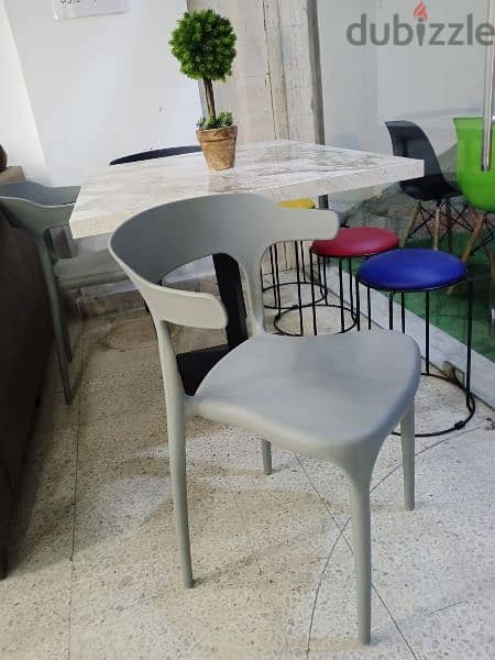 Chair is available in many colors 1