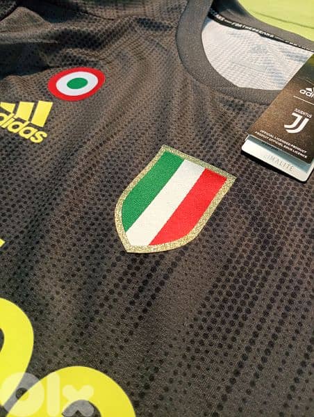 Juventus Ronaldo Retro Football Shirt Player version(New with tags) 5