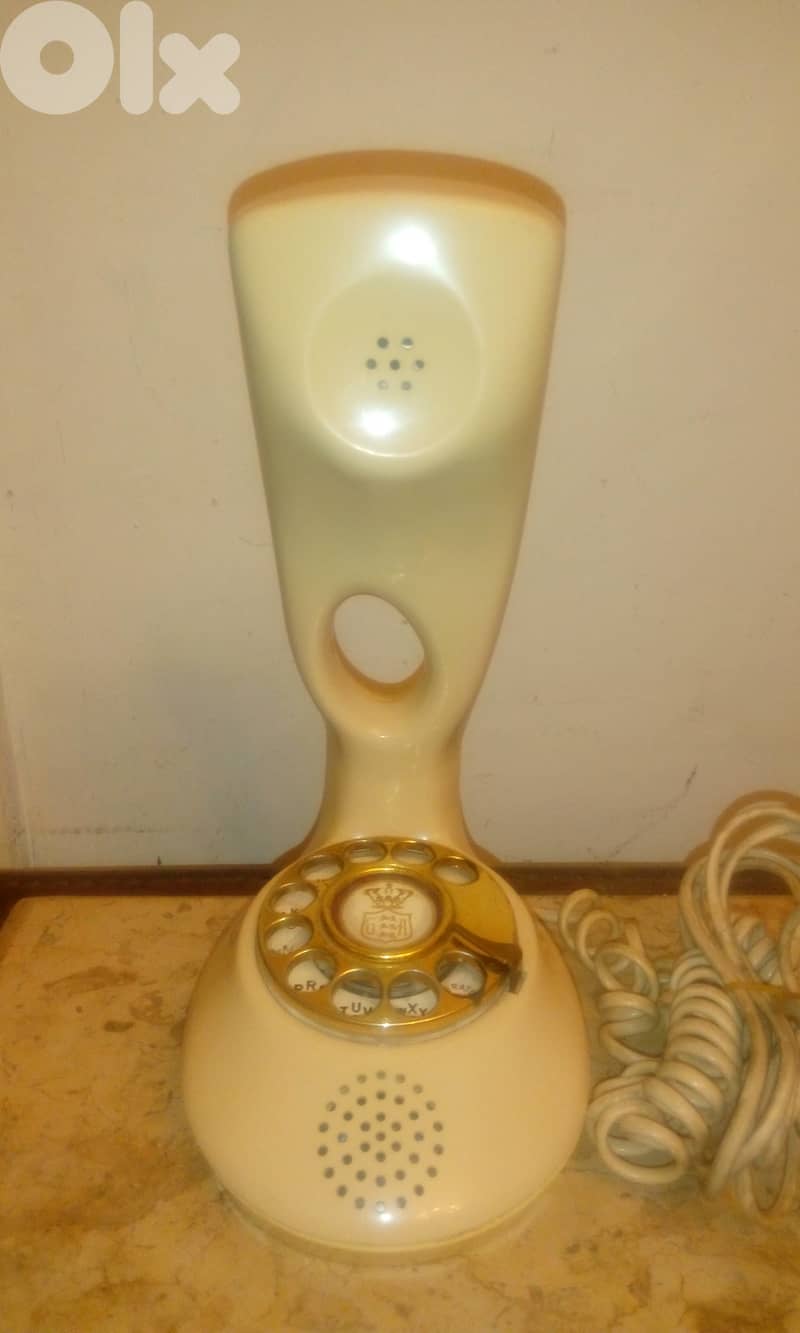 vintage rotary phones starting 25$ ask for model price 7