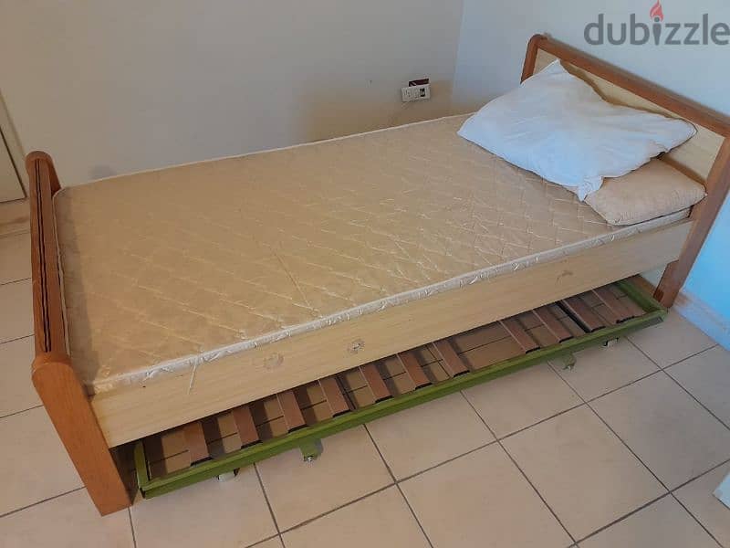 single bed 0