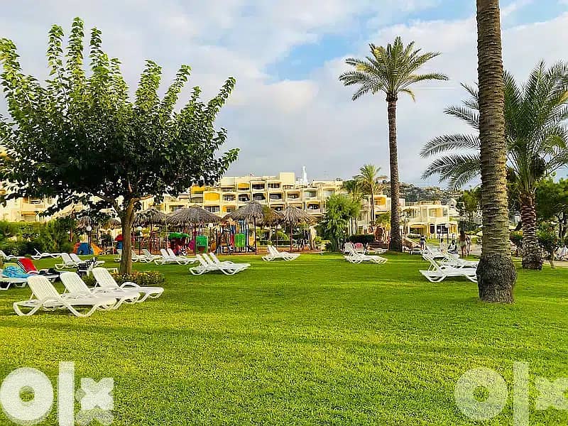 Rimal Beach. Gazon. Best Front location. December 2025 - November 2026 8