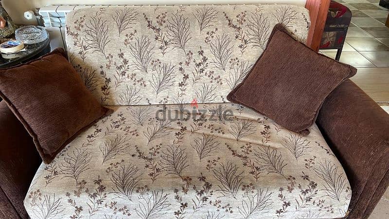 طقم غرفة جلوس ٧ مقاعد 0