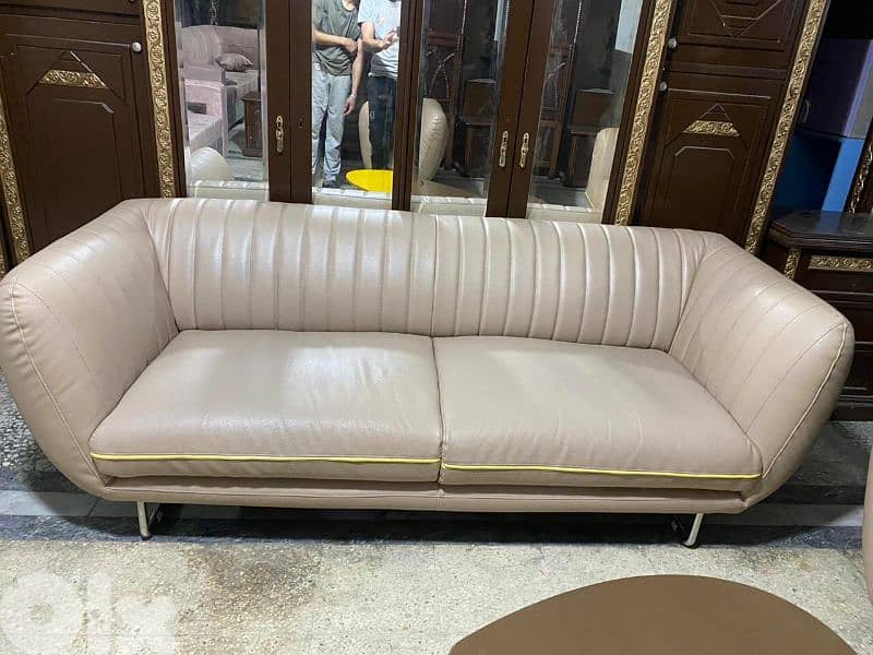 طقم كنبايات جلد اصلي شغل home centre 2