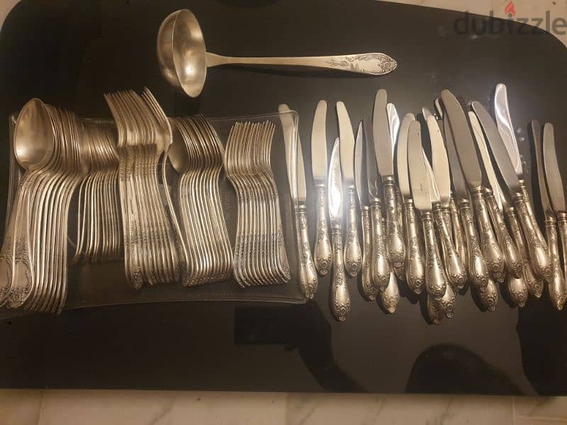 طقم روسي فضة كامل ٨٥ قطعة حالة ممتاذة،شبه جديد 2