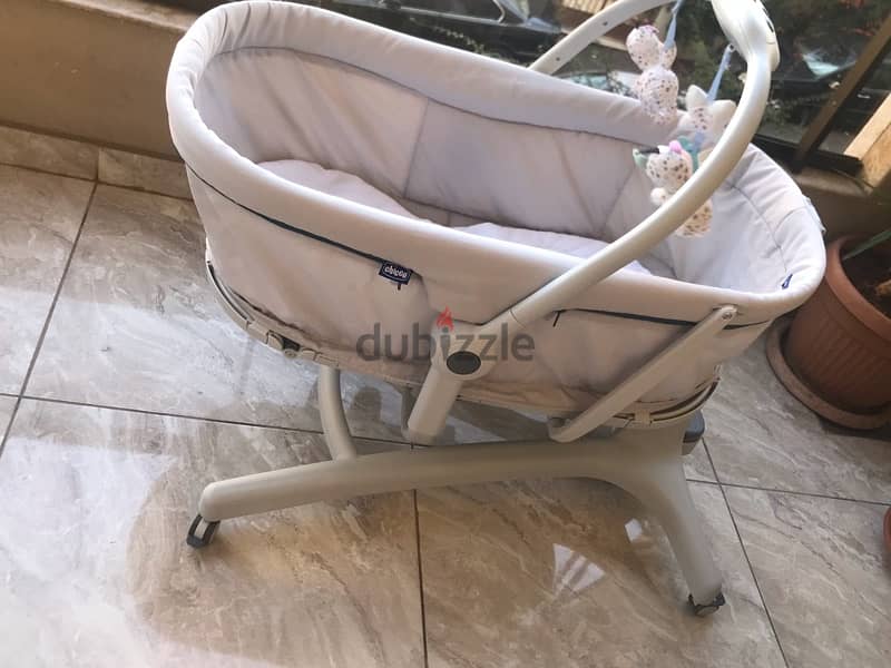 chicco’s baby hug 4 in 1 2