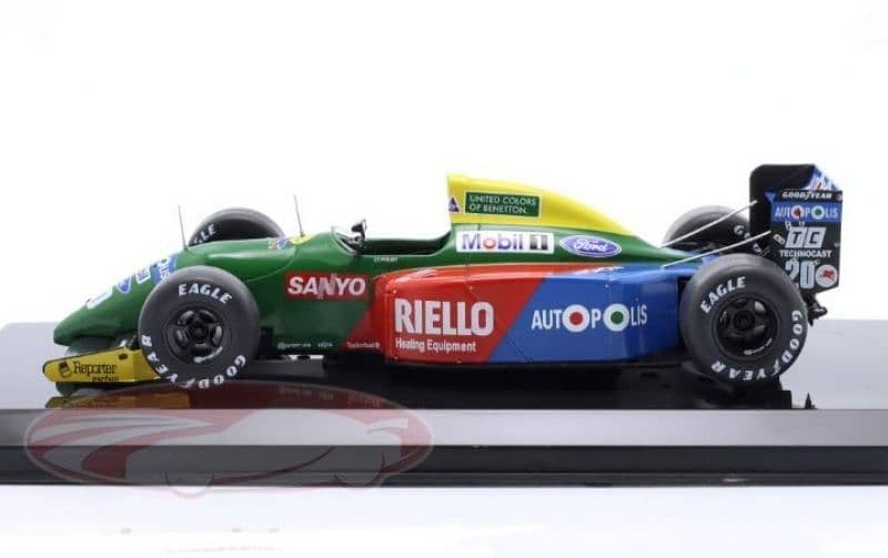 Nelson Piquet Benetton B190 1990 F1 diecast car model 1:24. 2