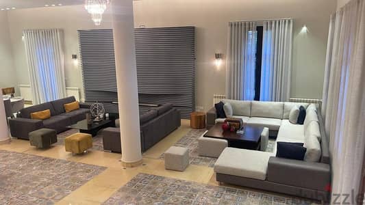 بيت تراثي من سنة 1840 340م عمار مع حديقة 800م