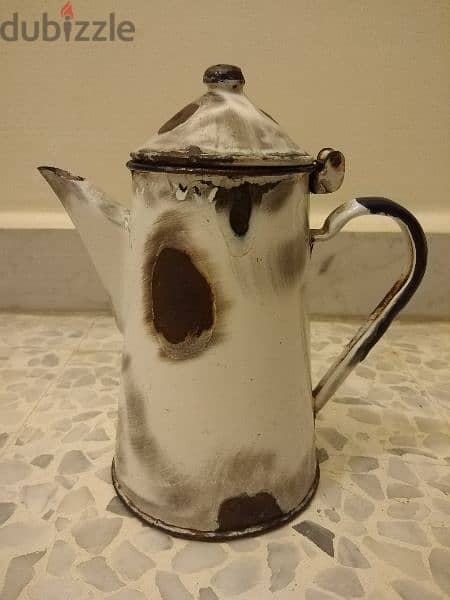ابريق قديم كتير ومميز 0