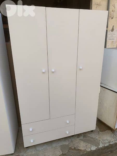 خزانة ثلاث درف 120 سم 0