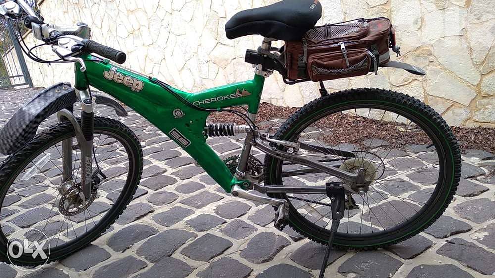 Bicycle Jeep Cherokee 2