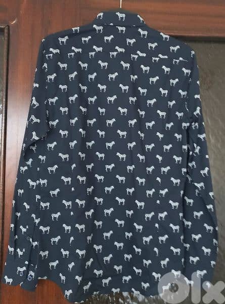 H&M Black & White Zebra Slim Fit Easy-iron Long Sleeves Shirt 1