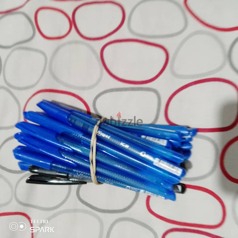 Pencil case - pen - pencil - sharpner - ruler. . . 9