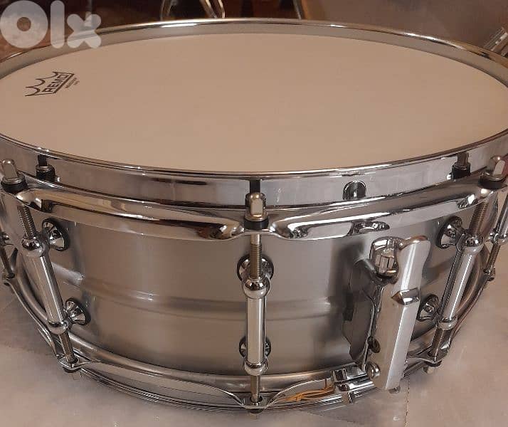 Pearl sensitone snare 0
