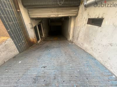 Large warehouse for Sale in Mar eliasمستودع كبير للبيع في مار الياس