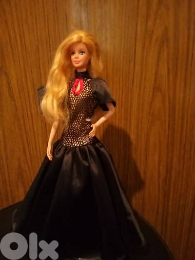 HOLIDAY Barbie Mattel dressed great doll De Muse body little long hair