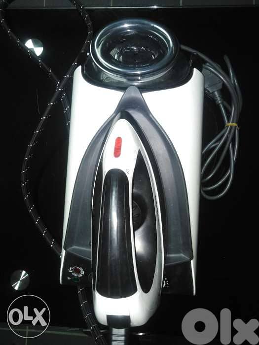 Bosch steam iron SensixxB25L 3